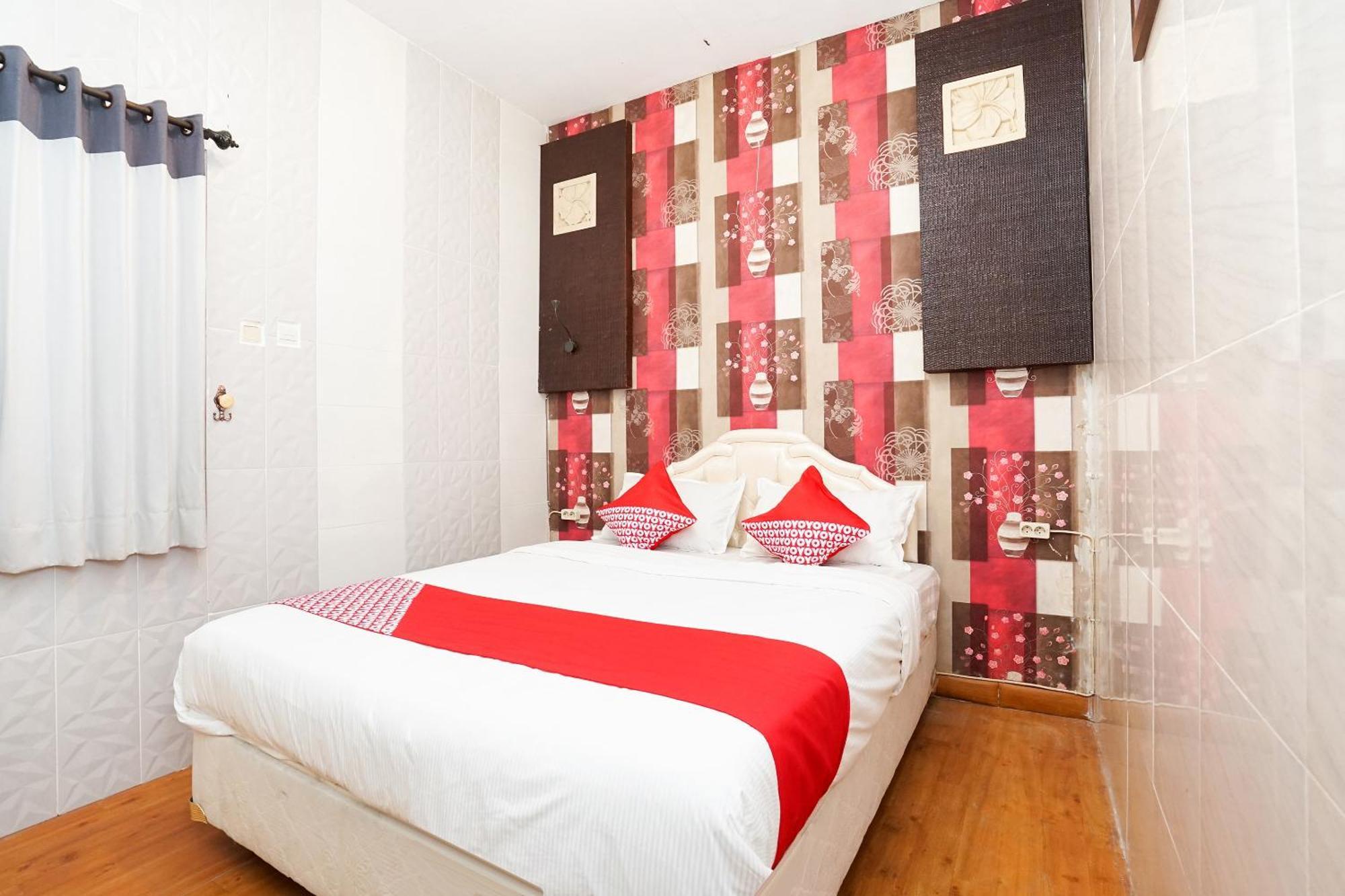 OYO 425 Mojokerto Guesthouse Exterior foto